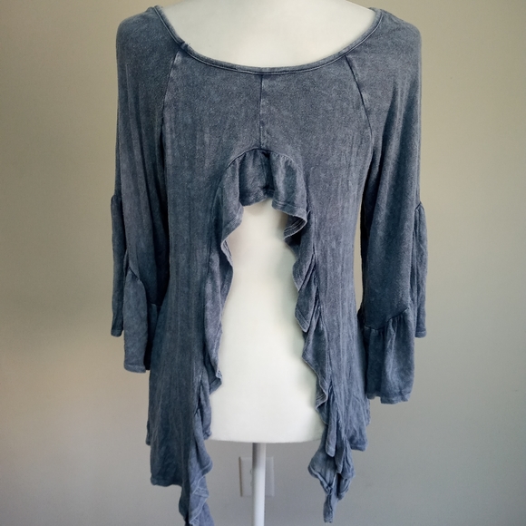 Open Back ruffle flare sleeve scoop neck gray top - Picture 4 of 6